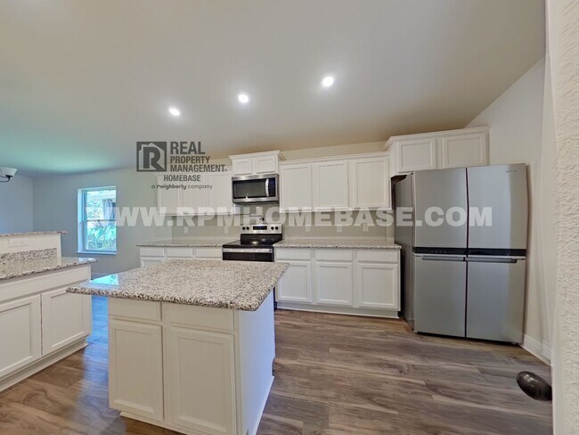 Building Photo - 5137 Peach Dr