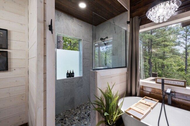 Building Photo - 25 Eagle Pne Ln