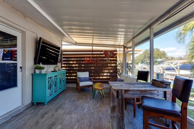 Building Photo - 4165 13th Ln NE