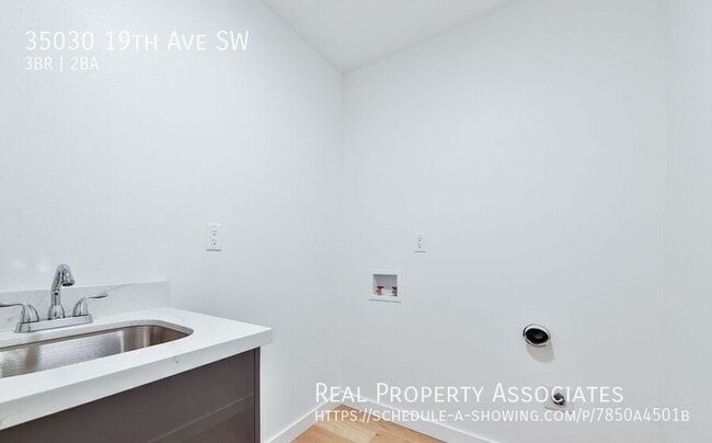 Building Photo - 35030 19th Ave SW