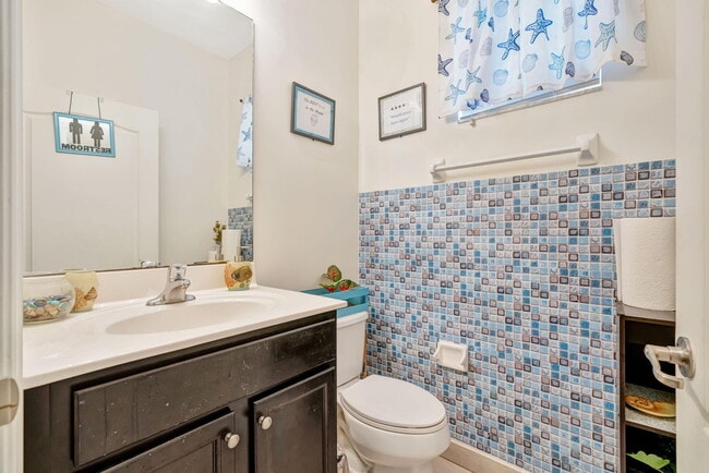 Building Photo - 5018 Ellery Terrace