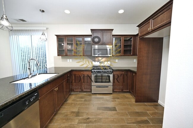 Building Photo - 3238 Lahar Ln