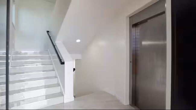 Building Photo - 44-652-652 Kane‘ohe Bay Dr