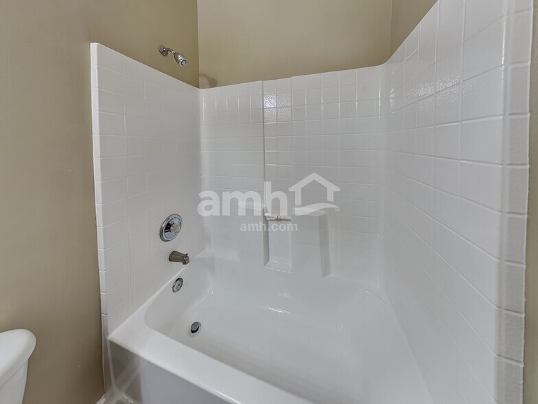 Building Photo - 12129 Autumn Sunrise Dr