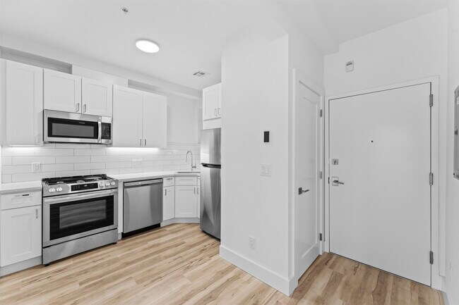 Building Photo - 2505 Central Ave