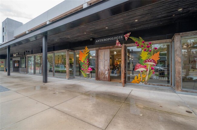Building Photo - 762 S Village Cir