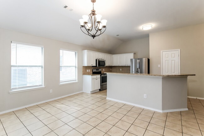 Building Photo - 129 Arbordale Way