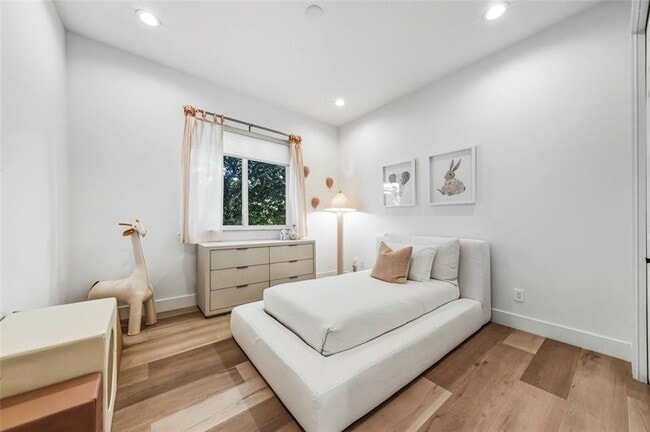 Building Photo - 11064 Canary Island Ct