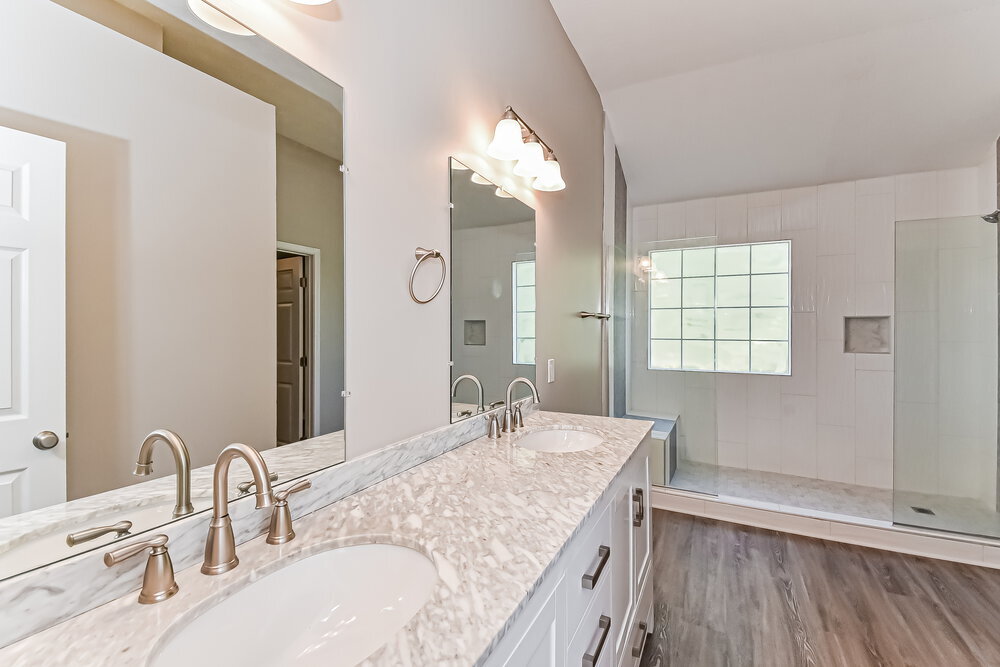 Building Photo - 7855 Clearview Cir