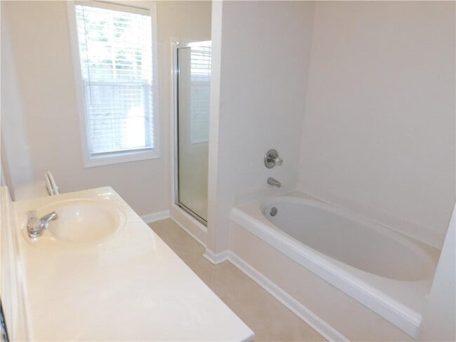 Building Photo - 3266 Liberty Commons Dr NW