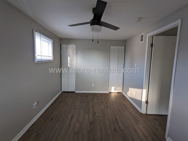 Building Photo - Remodeled Southfield house with large yard