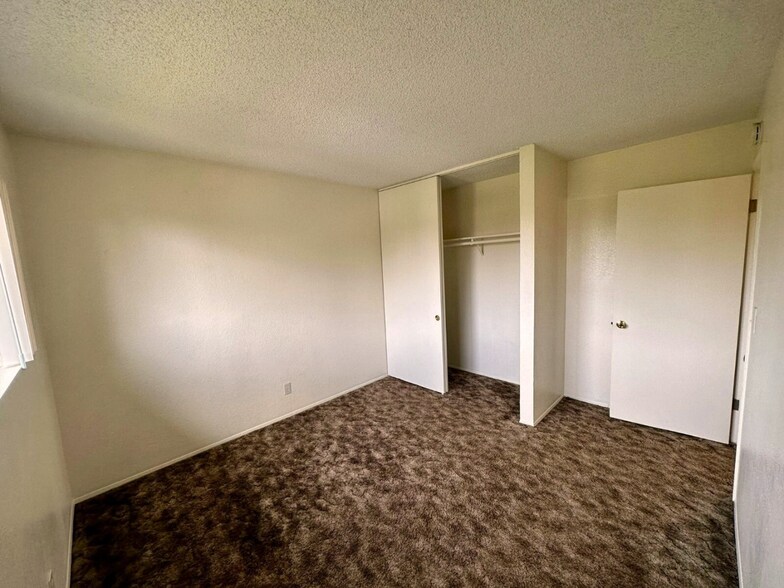 Building Photo - 1010 S Magnolia Ave