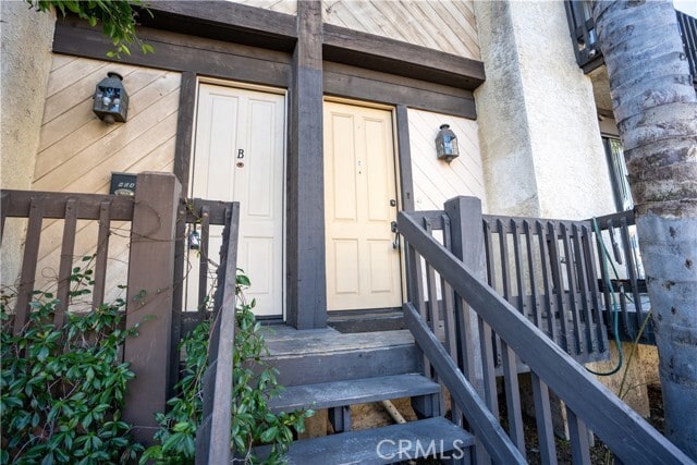 Building Photo - 4939 Laurel Canyon Blvd