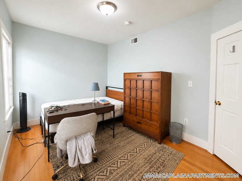 Building Photo - 58 Brookside Ave