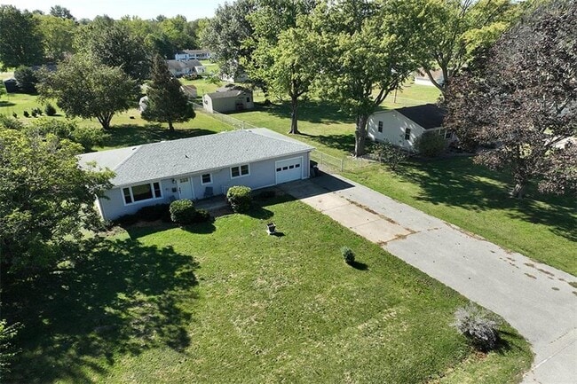 Building Photo - 11 Nolen Dr