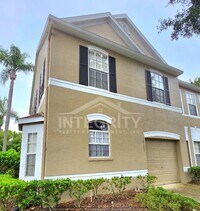 Building Photo - 10107 Farmingdale Pl