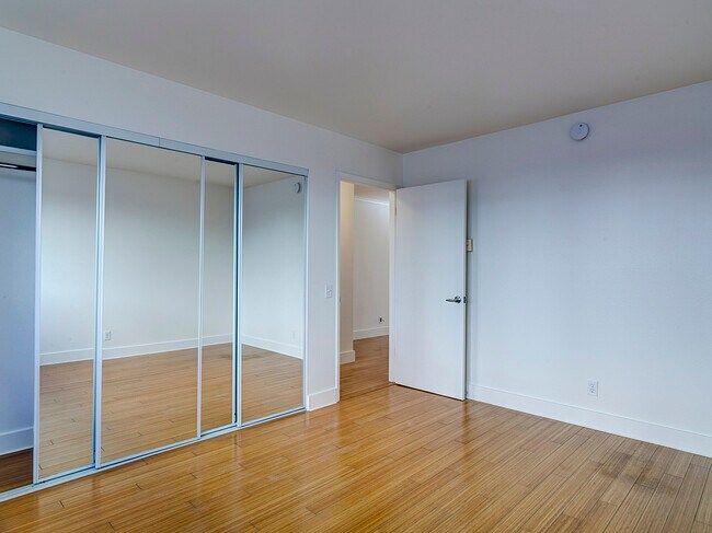 Building Photo - 2884 Sawtelle Blvd