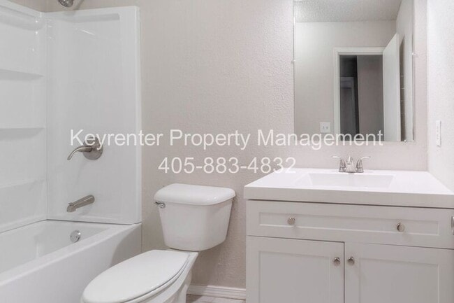Building Photo - 732 Westridge Ct