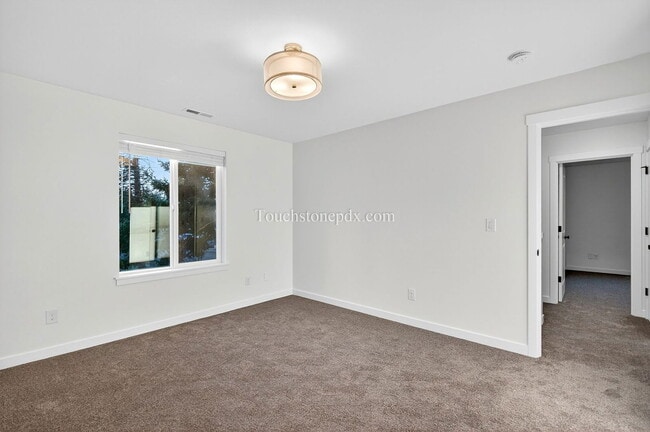 Building Photo - 13838 SE Knight St