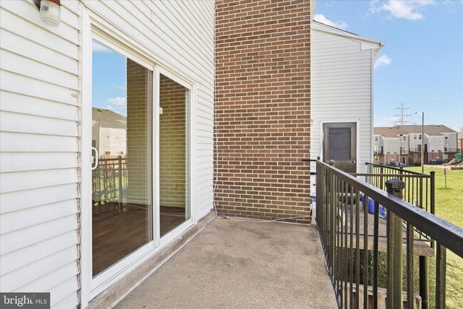 Building Photo - 1041 Brixton Ct