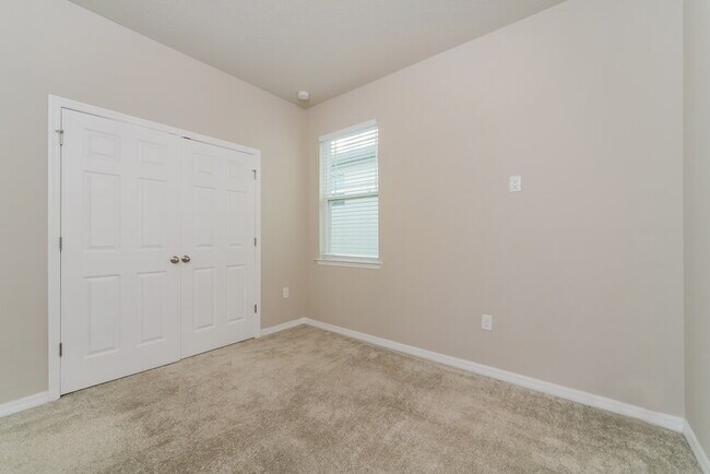 Building Photo - 2335 Raven Rdg Dr