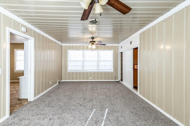 Building Photo - 3708 27th St