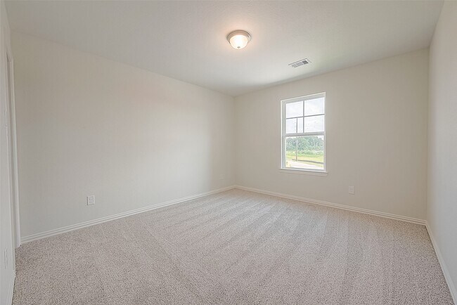 Building Photo - 27966 Western Crk Ct