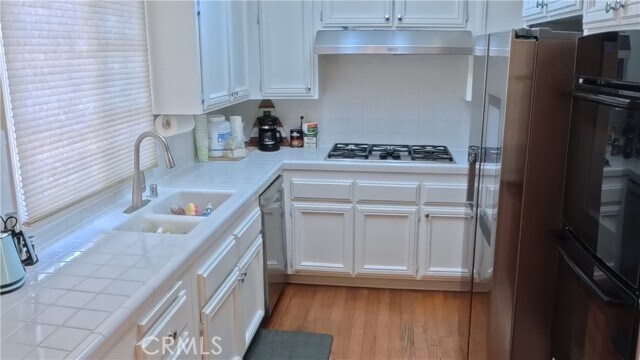 Building Photo - 415 E Bougainvillea Ln