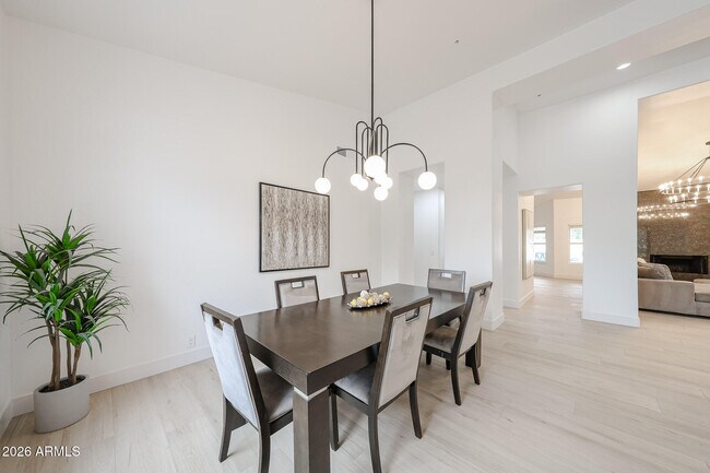 Building Photo - 8156 E Questa Rd