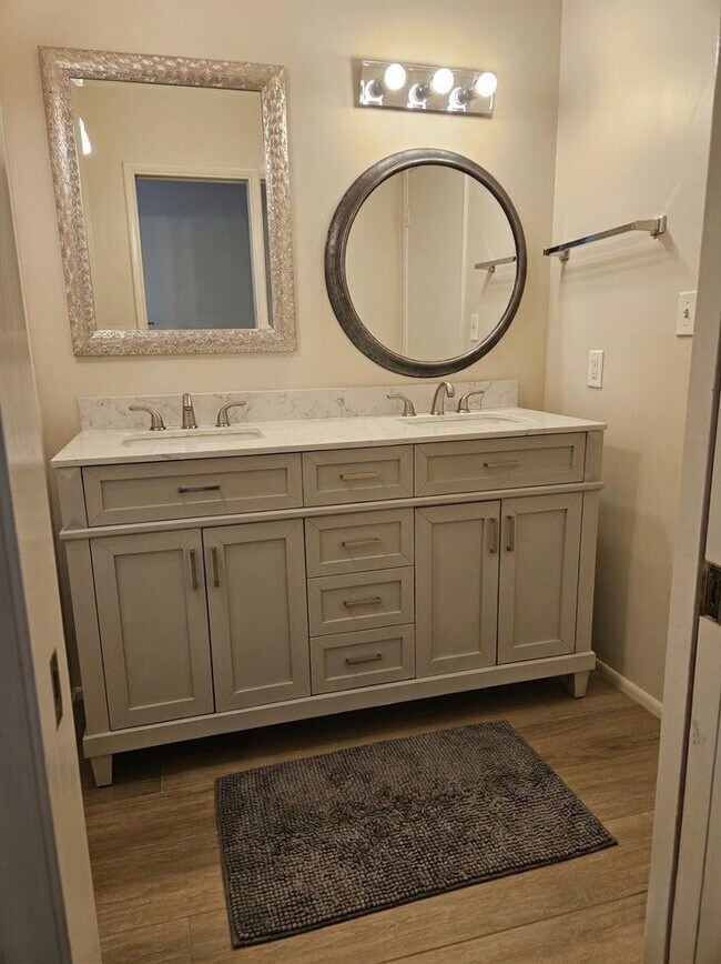 Building Photo - 6311 N 74th St