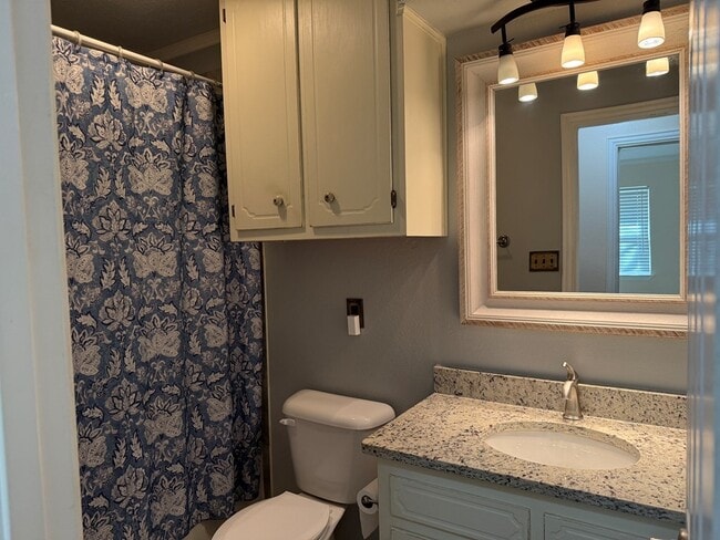 Building Photo - 15 N Broken Bow Cir