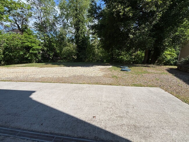 Building Photo - 3479 Overbrook Dr