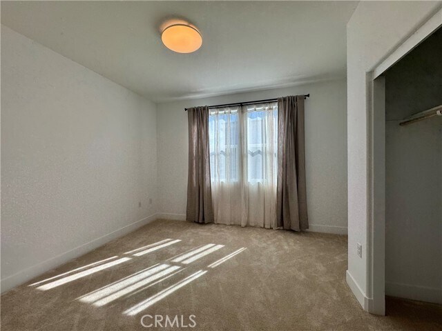 Building Photo - 450 Lobata