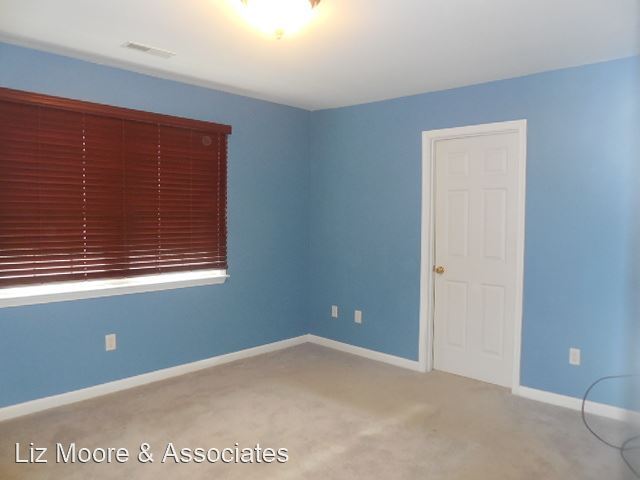 Building Photo - 3 br, 2.5 bath House - 216 Lincoln Street