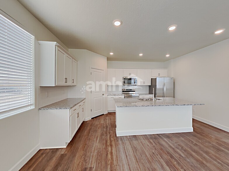 Building Photo - 5966 Verdigris Dr