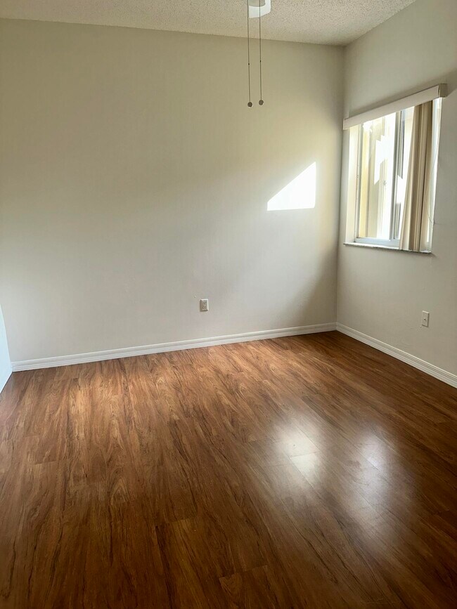 Building Photo - 7085 Nova Dr