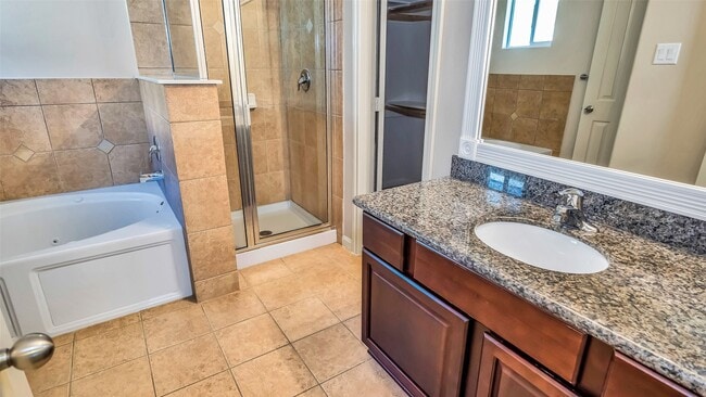 Building Photo - 1724 Don Alejandro