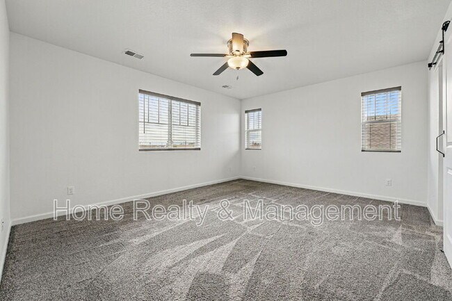 Building Photo - 9364 E 105th Ave