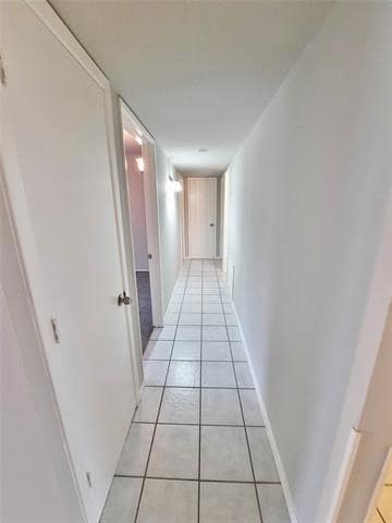 Building Photo - 911 Elmwood Dr