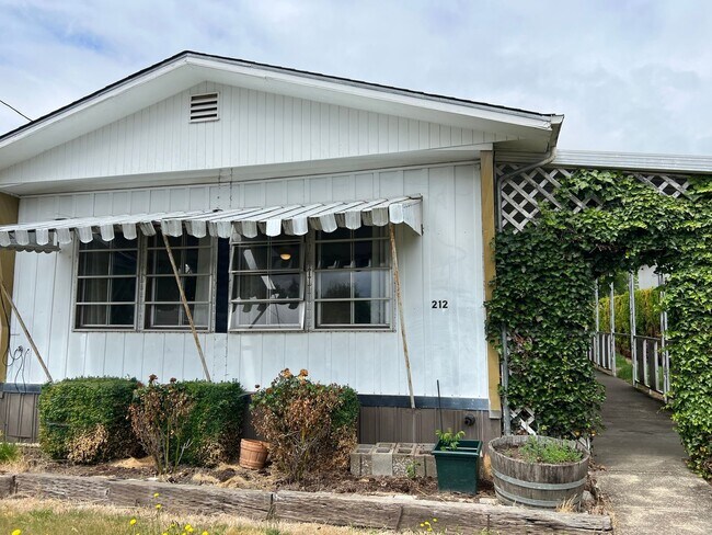 Building Photo - Woodson St, Amity