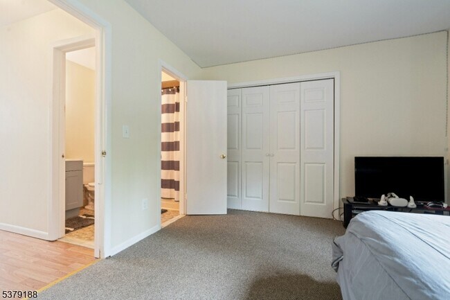 Building Photo - 5 Telluride Ct