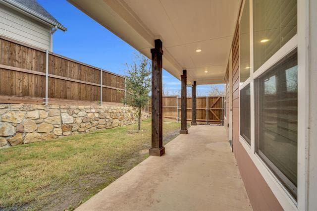 Building Photo - 510 Woodside Trl