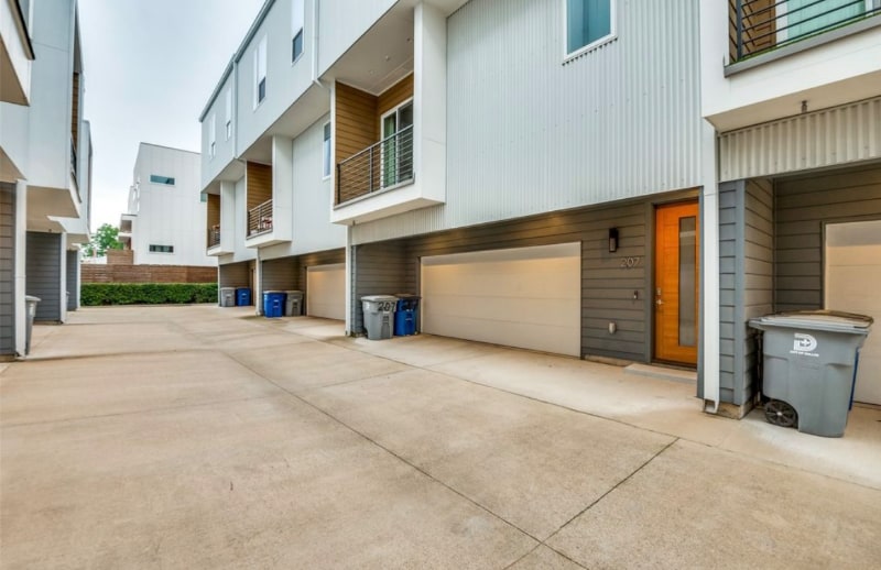 Building Photo - 3812 San Jacinto St