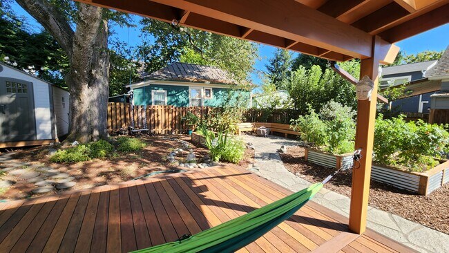 Covered deck - 3804 NE 8th Ave