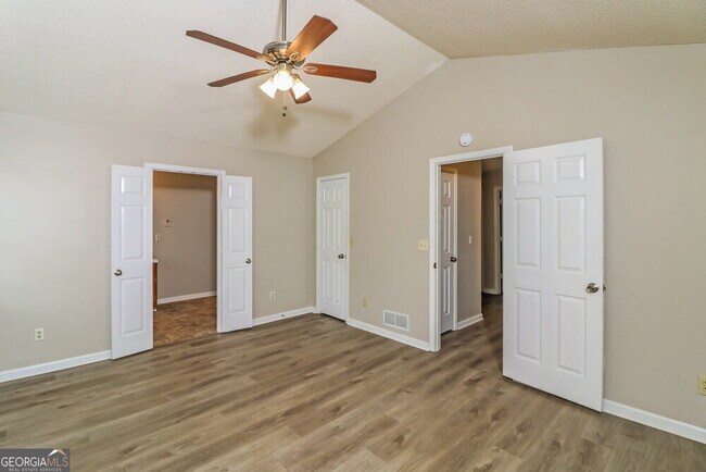 Building Photo - 5039 Mickleton Way