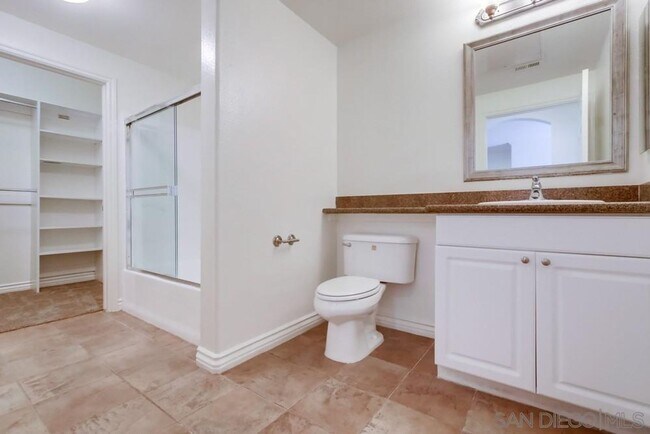 Building Photo - Luxury living in beautiful UTC, Spacious 2...