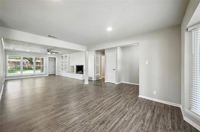 Building Photo - 2201 Briarwood Blvd