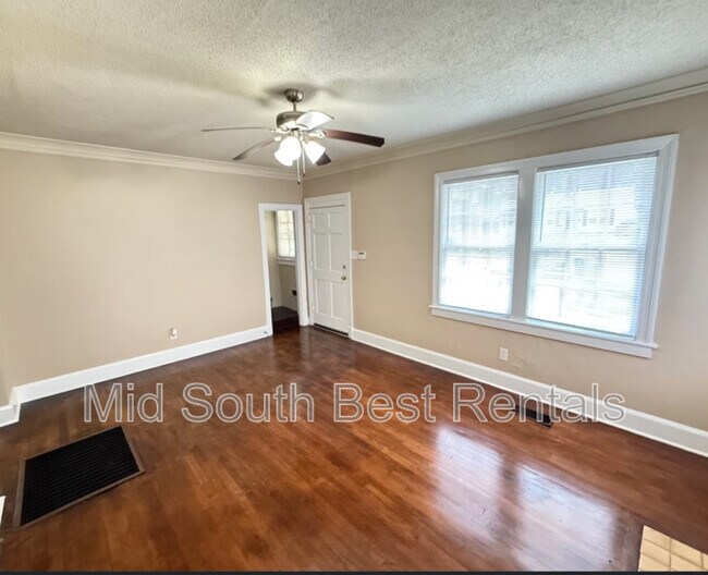 Building Photo - 1 N Front St