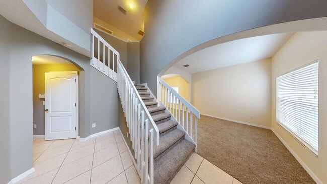 Building Photo - FABULOUS 4/2.5 HOME IN GATED CALABRIA COVE...
