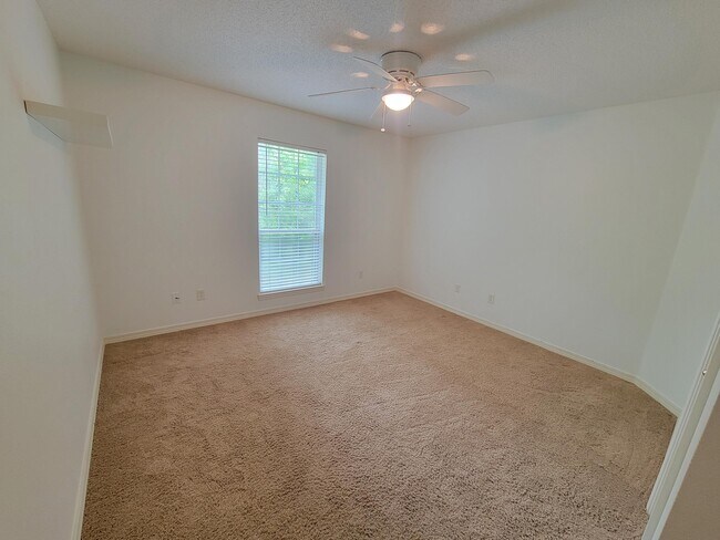 Building Photo - 2730 Creeks Edge Ln
